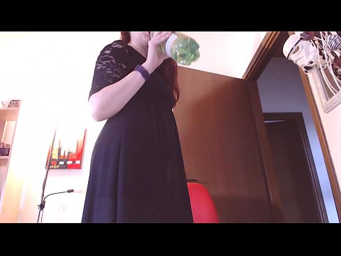 ❤️ Um escravo submisso que ama calcinhas sujas e luxuriosas é forçado a se masturbar depois de assistir a este vídeo! Porno bonito em pt-br.stroybassein.ru ☑