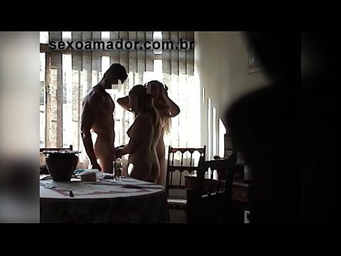 ❤️ Amigos sexuais convidam um homem gigante e uma ménage à trois com ele Porno bonito em pt-br.stroybassein.ru ☑