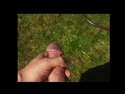 ❤️ A boazona se fode e se ejacula com um esguicho em um jardim de verão Porno bonito em pt-br.stroybassein.ru ☑